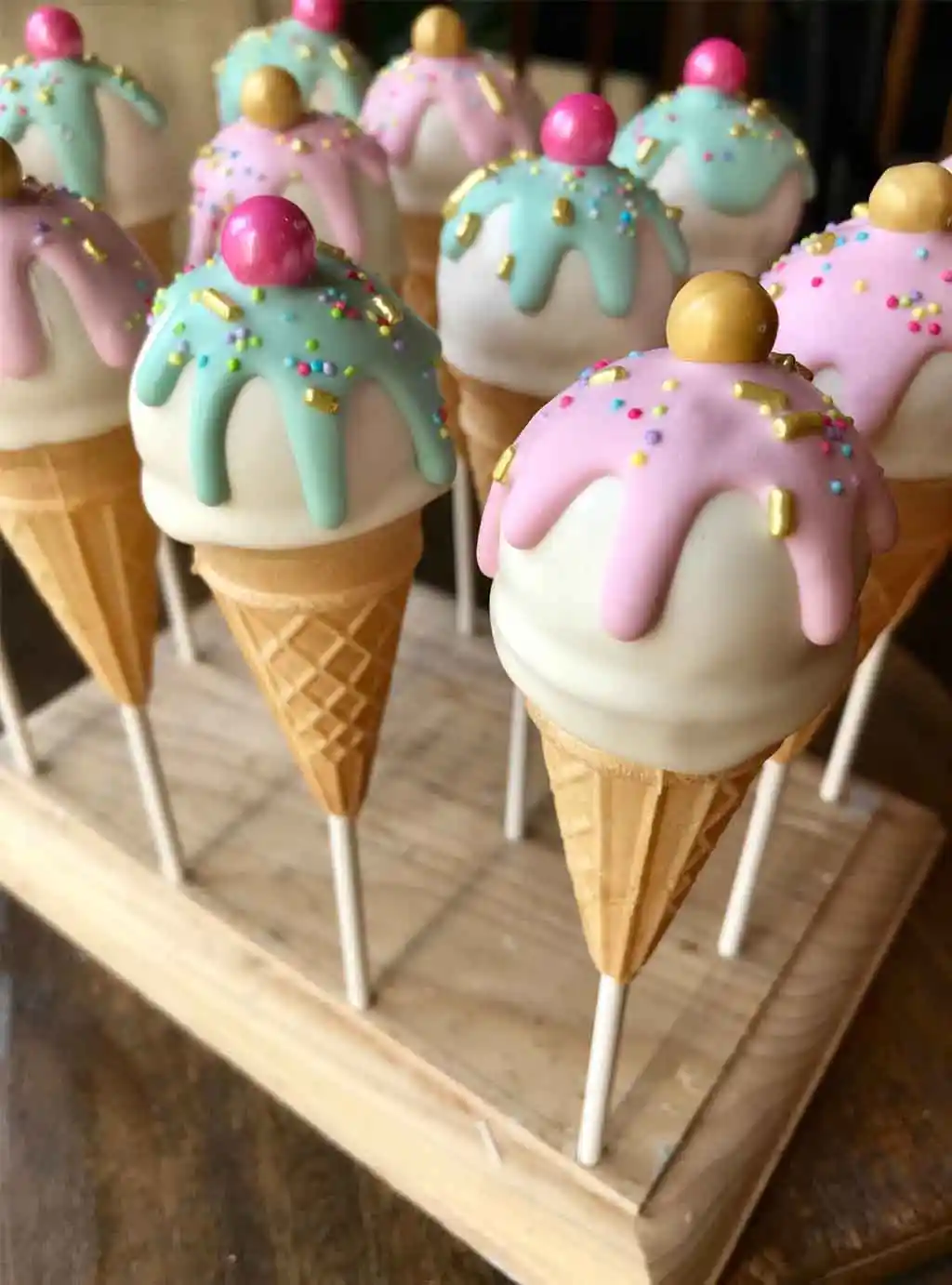 Pops Desertlər